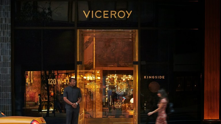 viceroy new york 1 entrance